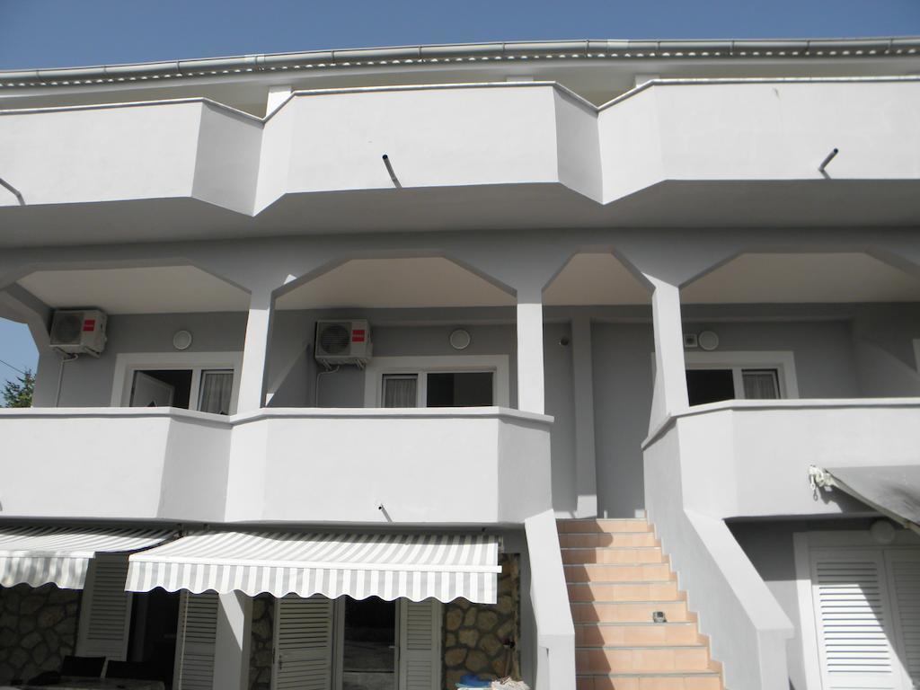 Apartments Babic โนวาลยา ภายนอก รูปภาพ